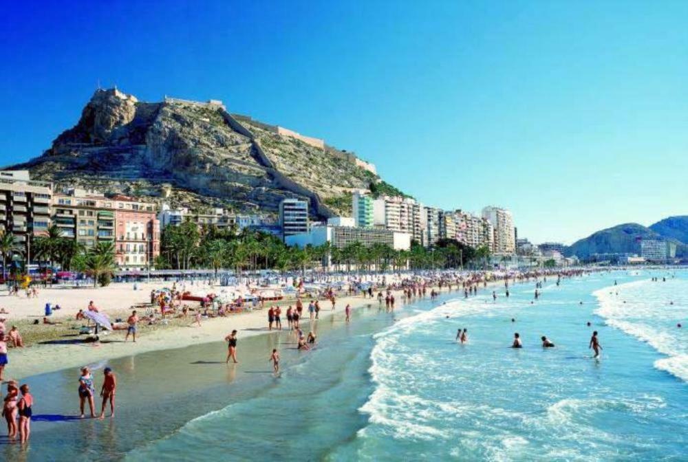 Ático Céntrico Junto A La Playa Alicante Exterior foto